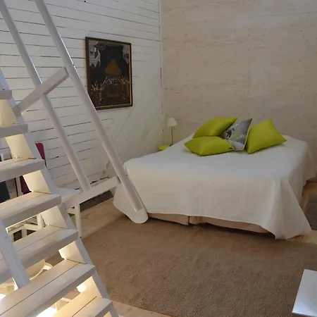 Boutique Tavis, Check In Olavinkatu 8 Hotel Savonlinna