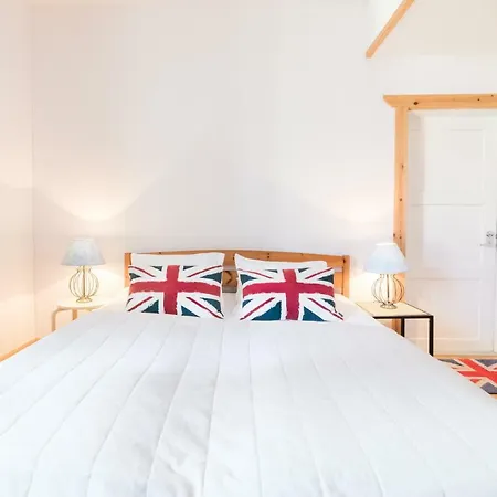 Boutique Tavis, Check In Olavinkatu 8 Hotel