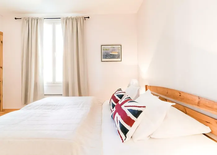 Boutique Tavis, Check In Olavinkatu 8 * Savonlinna